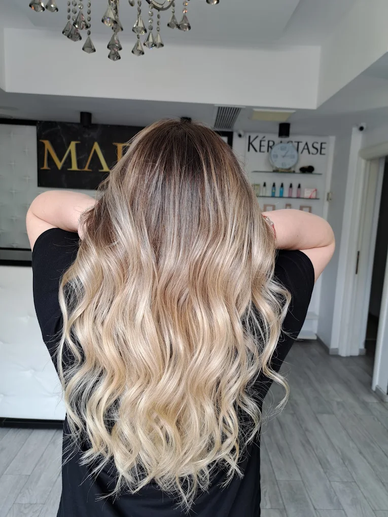 Tunsoare și coafat profesional la MAD'S Beauty Salon Sector 3